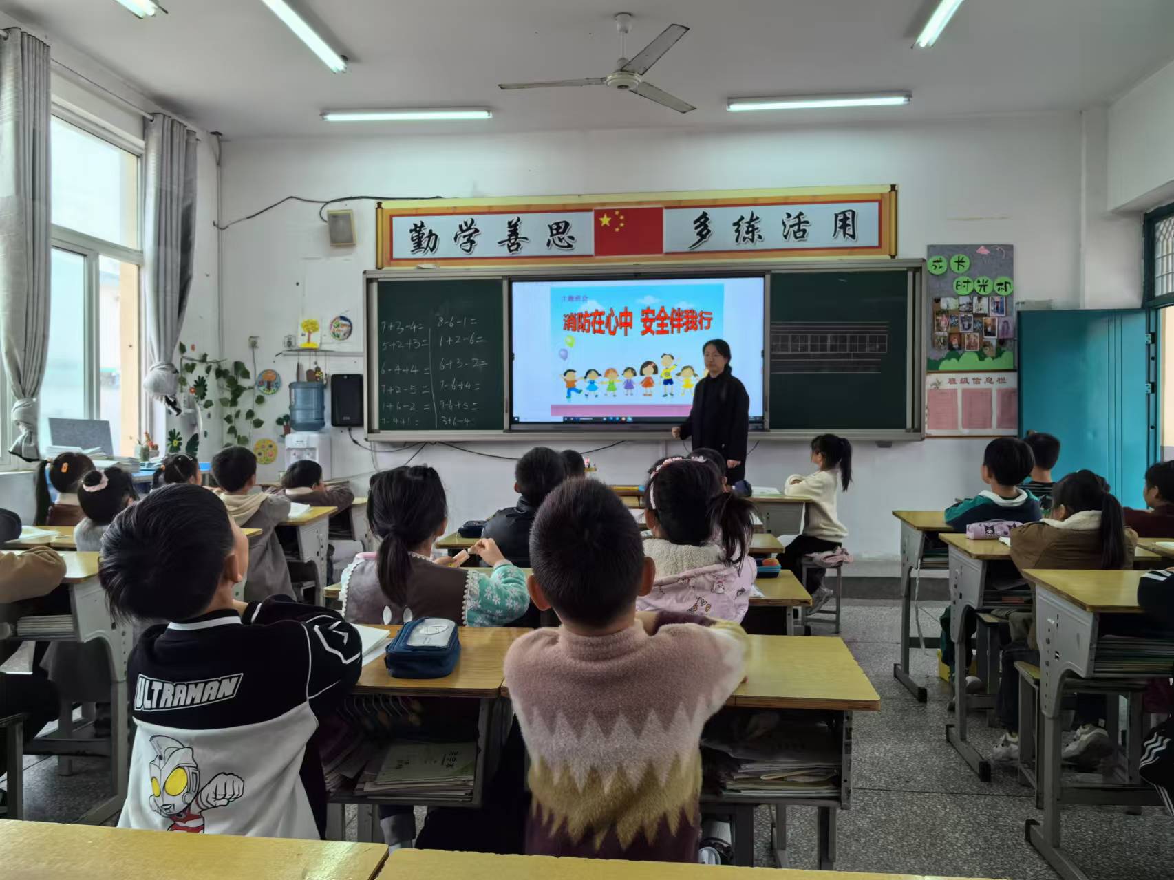 江蘇省徐州市銅山區(qū)棠張鎮(zhèn)牌坊小學(xué)關(guān)工委加強(qiáng)校園消防安全教育