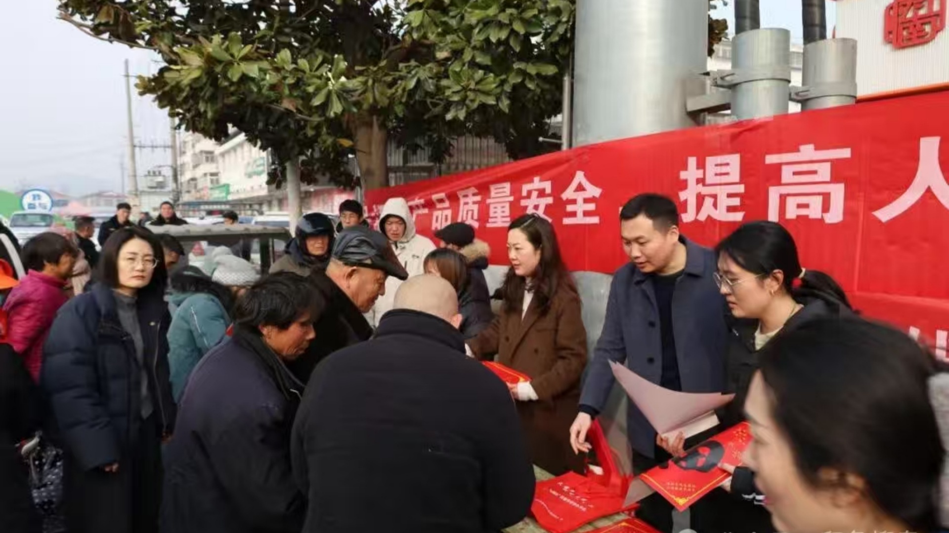 法治春聯(lián)迎新春 平安祥和過(guò)大年——江蘇省徐州市銅山區(qū)柳泉鎮(zhèn)關(guān)工委普法“進(jìn)行時(shí)”