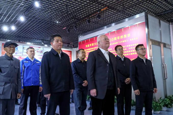 中國石油集團(tuán)公司關(guān)工委現(xiàn)場調(diào)研大慶地區(qū)石油石化企業(yè)關(guān)心下一代工作