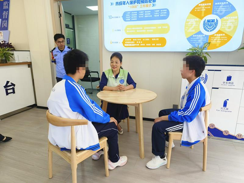 福建省南平市關(guān)工委推動“五老”筑防線，織密未成年人違法犯罪預(yù)防網(wǎng)