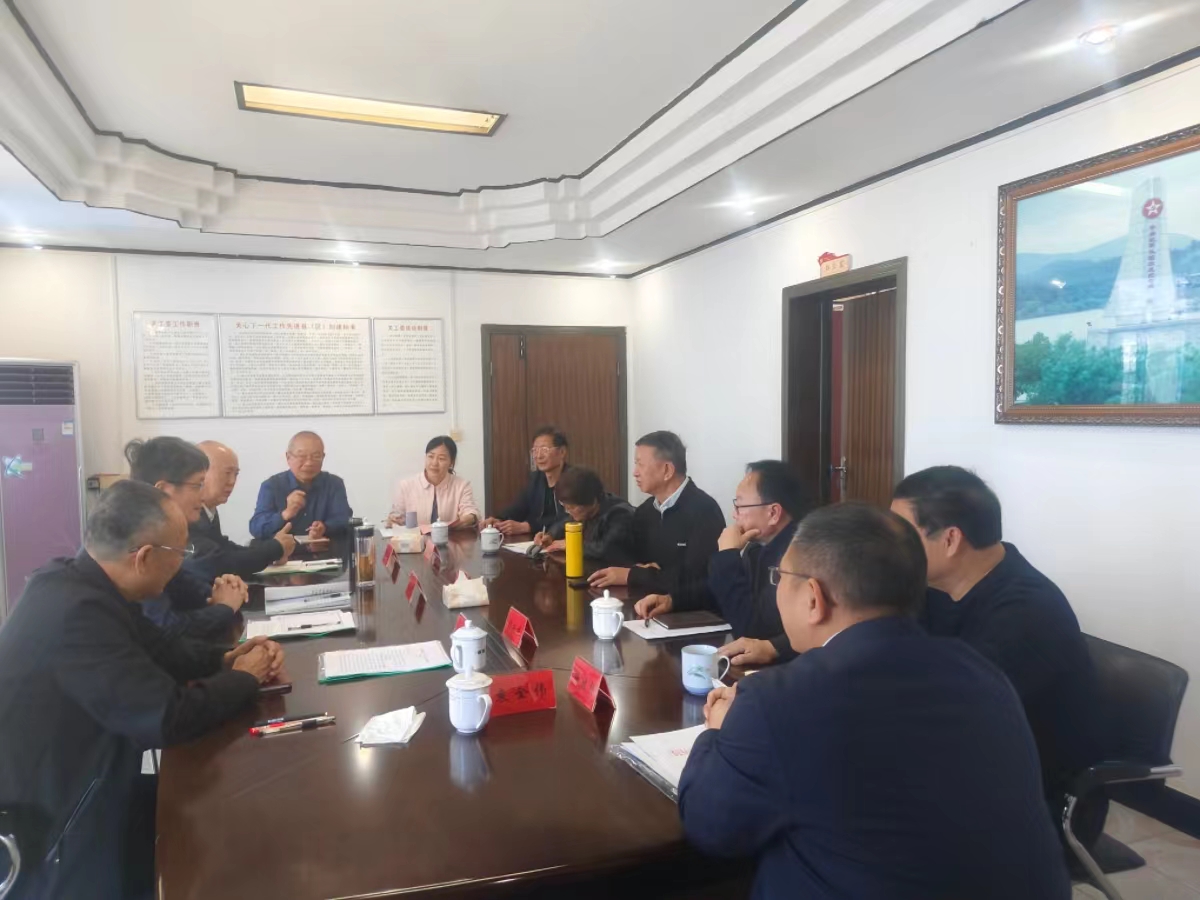 江西省贛州市關(guān)工委第一副主任劉建明一行深入于都縣調(diào)研關(guān)心下一代工作