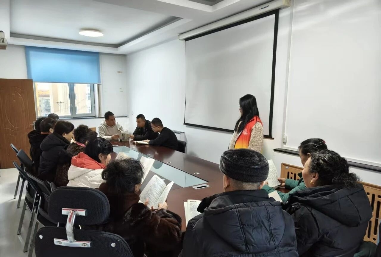 黑龍江省牡丹江市綏芬河市友誼社區(qū)關(guān)工委開展“全民閱讀”系列讀書活動