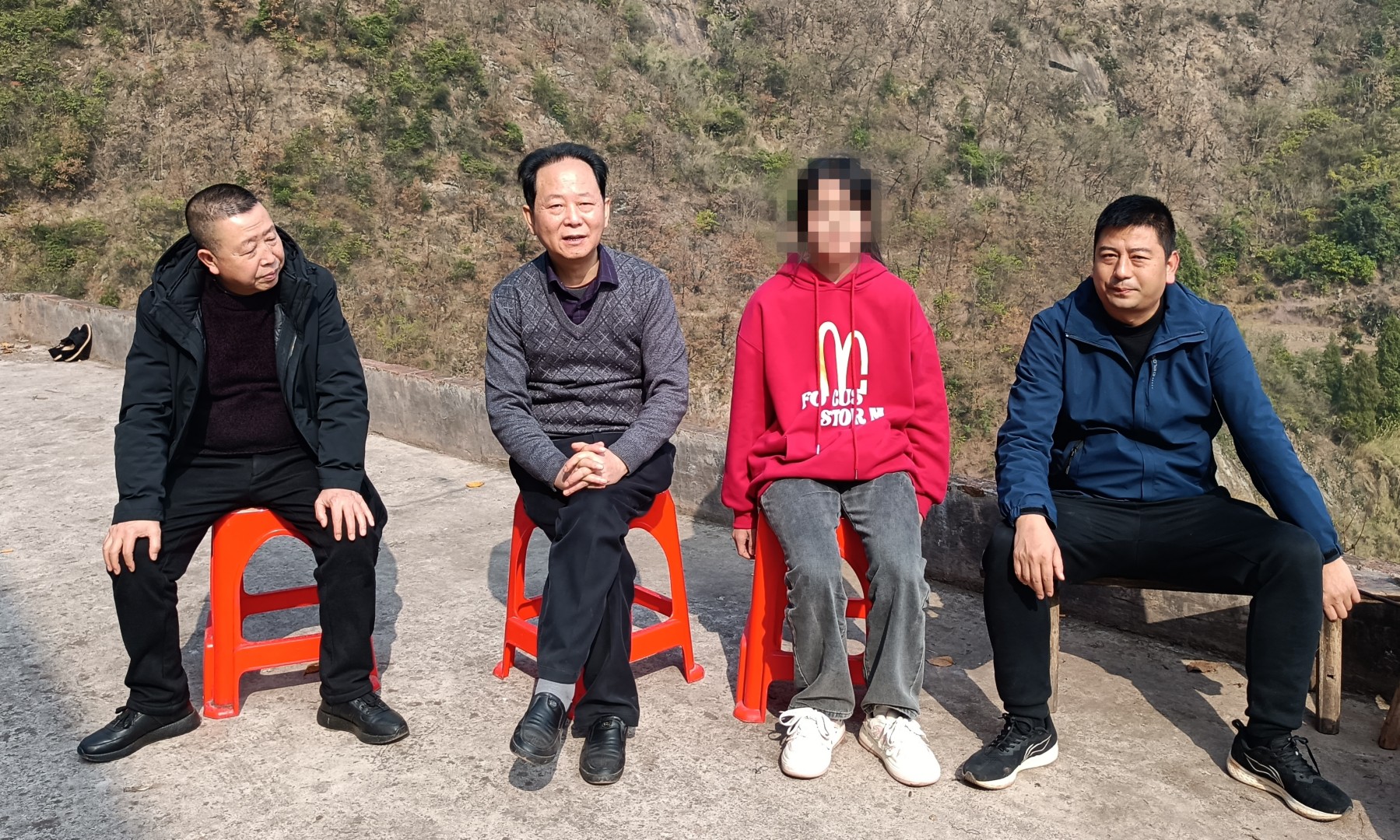 新春送關(guān)愛(ài) | 四川省瀘州市古藺縣關(guān)工委：暖冬再行動(dòng)