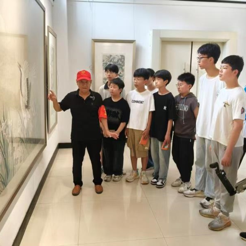 夕陽(yáng)返照桃花渡  留下丹心饋少年  ——記江蘇省徐州市銅山區(qū)棠張鎮(zhèn)關(guān)工委副主任孫守華之二