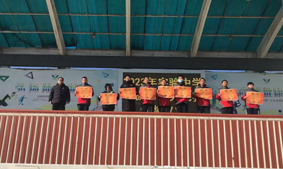 1704849836156006.jpg 元寶山區(qū)實驗中學征文活動照片5_副本.jpg