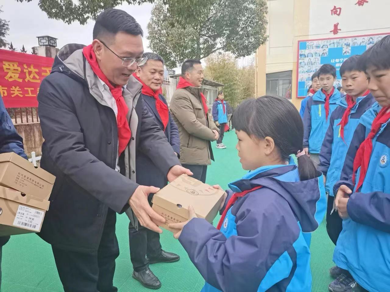 1704941273739431.jpeg 38712_1704941154_hd.jpeg