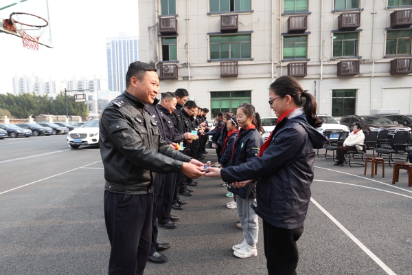 1705034154691980.jpg 1贈禮物.jpg