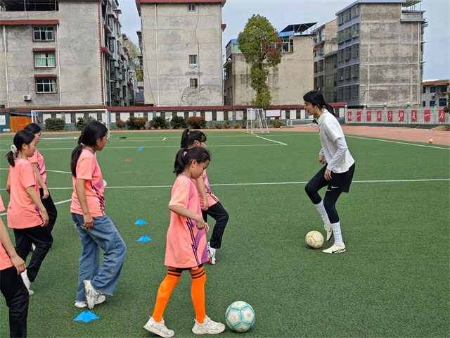 1711499125979599.jpg 切磋球藝.jpg