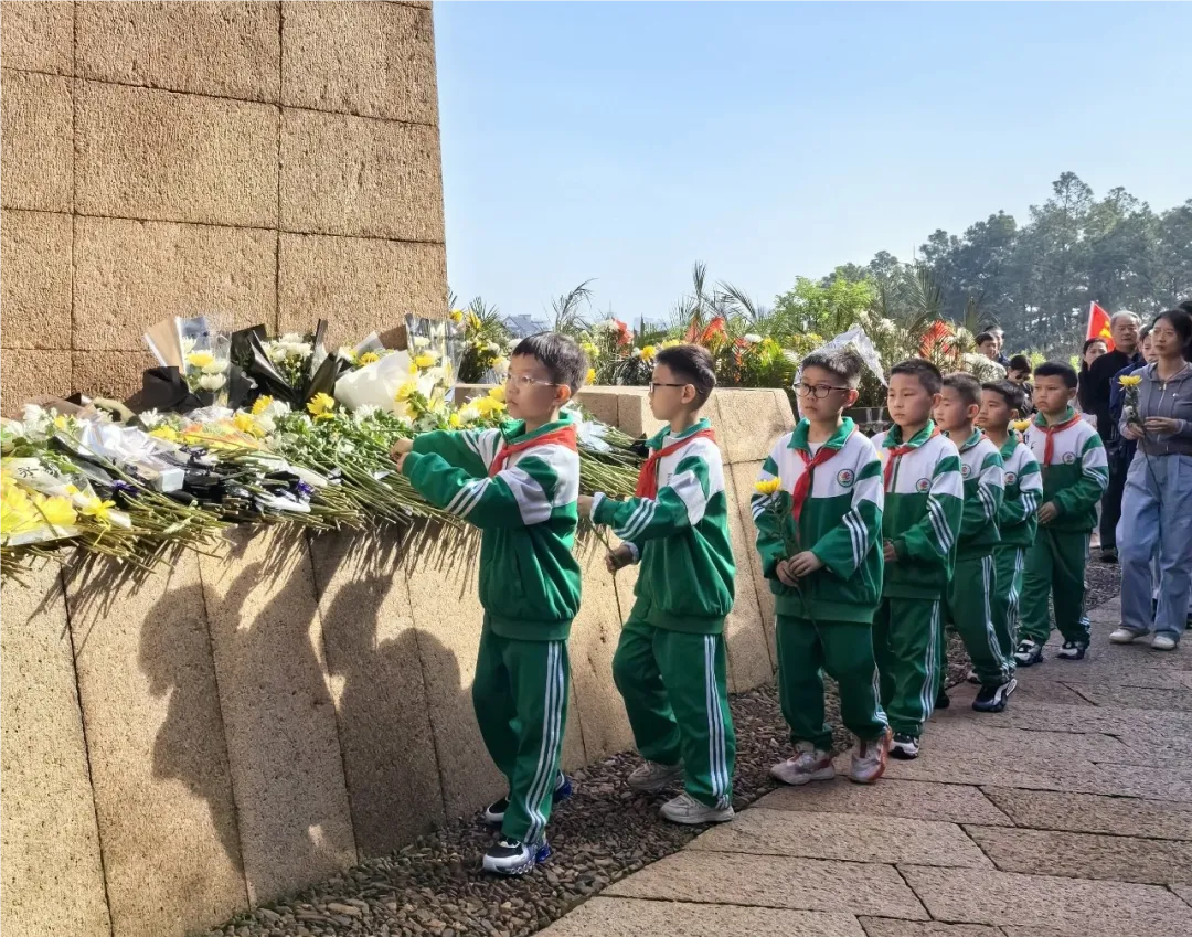 1712198908235365.png 640.png