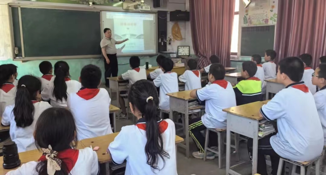 1715909512880590.jpg 161529138.jpg