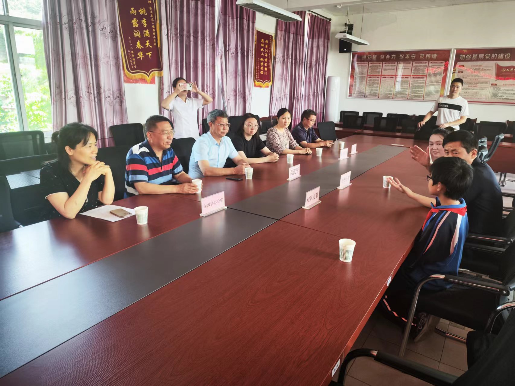 1716190622124827.jpg 眾人關(guān)愛(ài).jpg