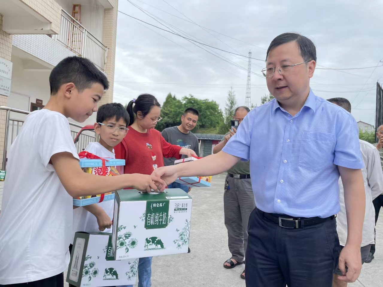 1717550648432533.jpg ae91d4a3c5fa111b2777c2542d7fc73.jpg