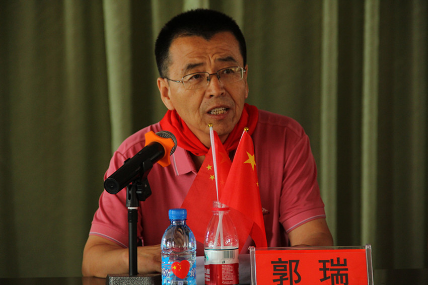 1719798559509717.jpg 元寶山區(qū)風(fēng)水溝小學(xué)關(guān)工委慶七一“五老”進(jìn)校園活動(dòng)照片3jpg_副本.jpg