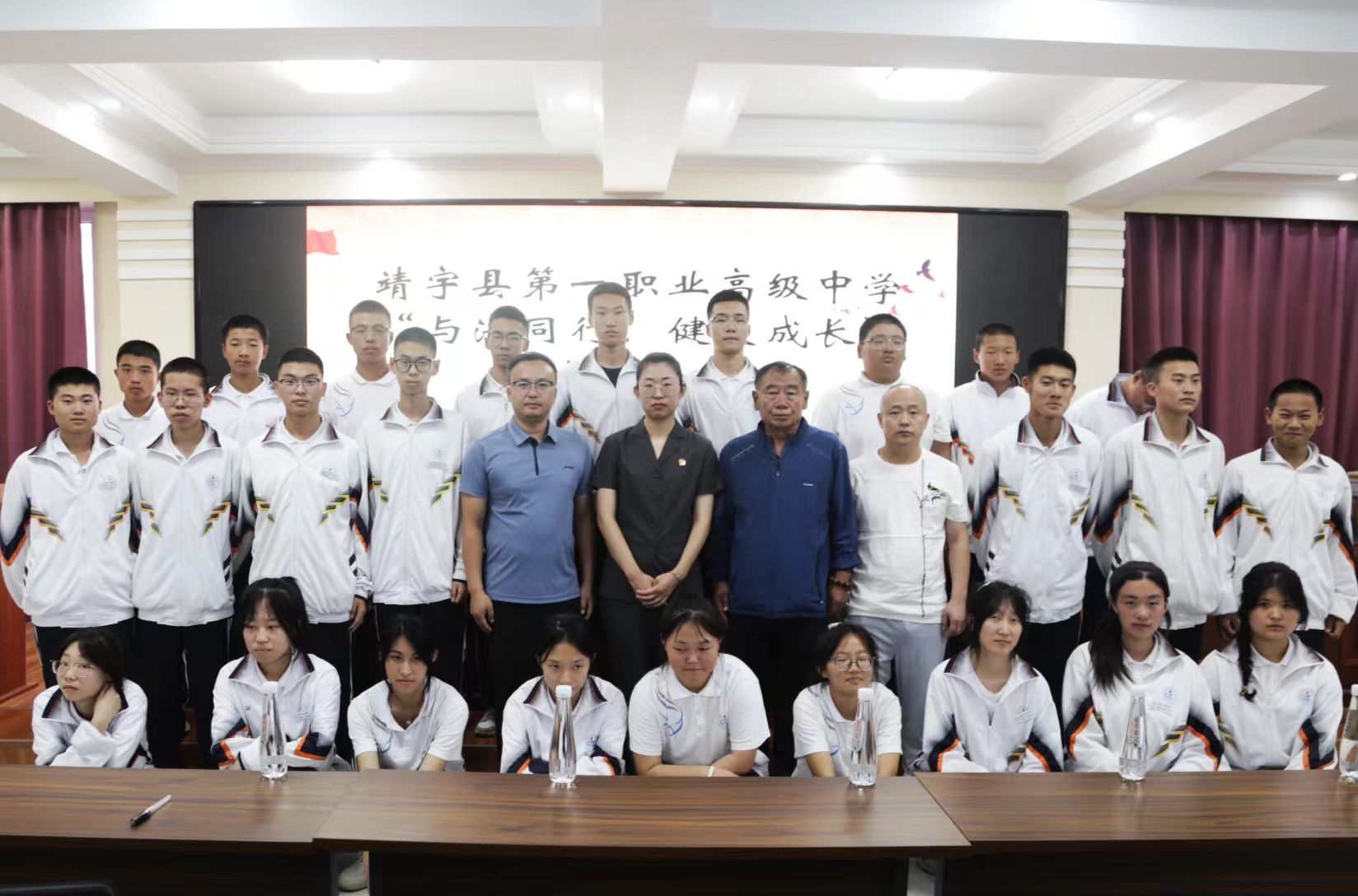 1725870895382046.jpg fb22ee31b1338399055360f0b212e33.jpg