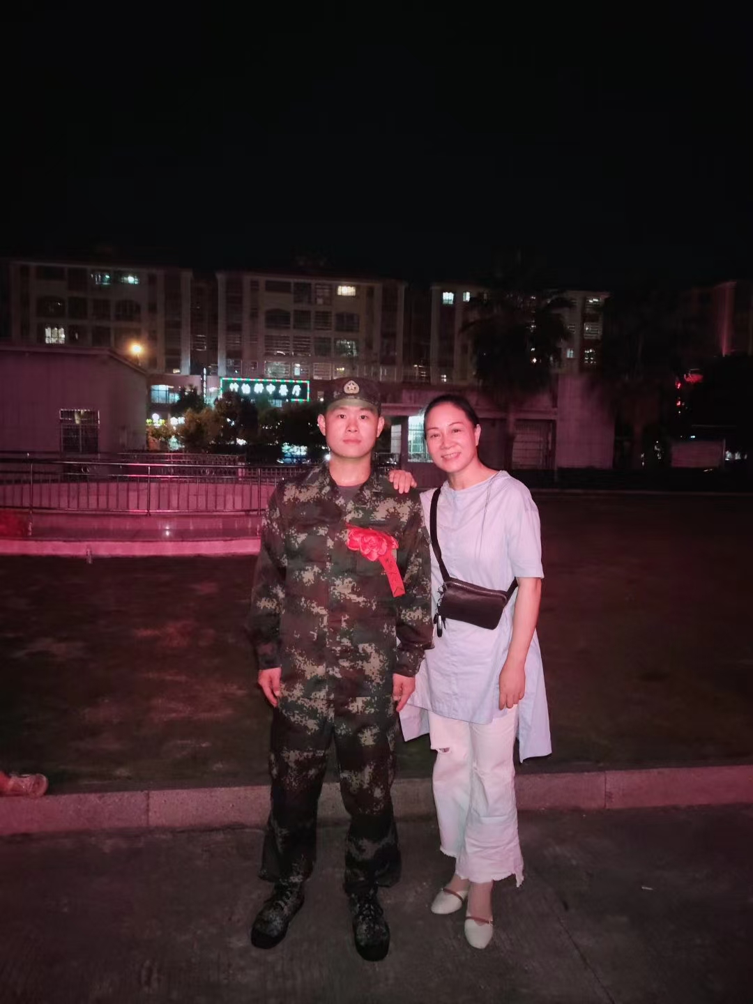 1738724491227181.jpg 19年幫扶青少年入伍前夕.jpg