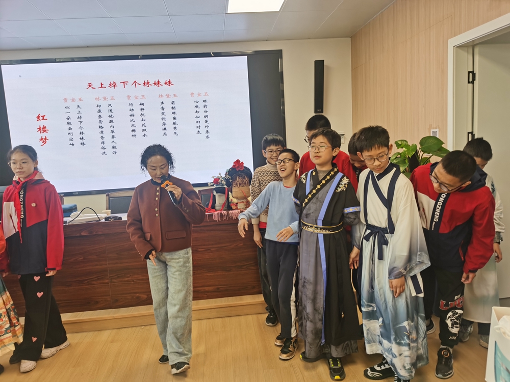 鎮(zhèn)海區(qū)崇正書院：校社聯(lián)動傳國粹 戲曲文化潤童心4_副本.jpg