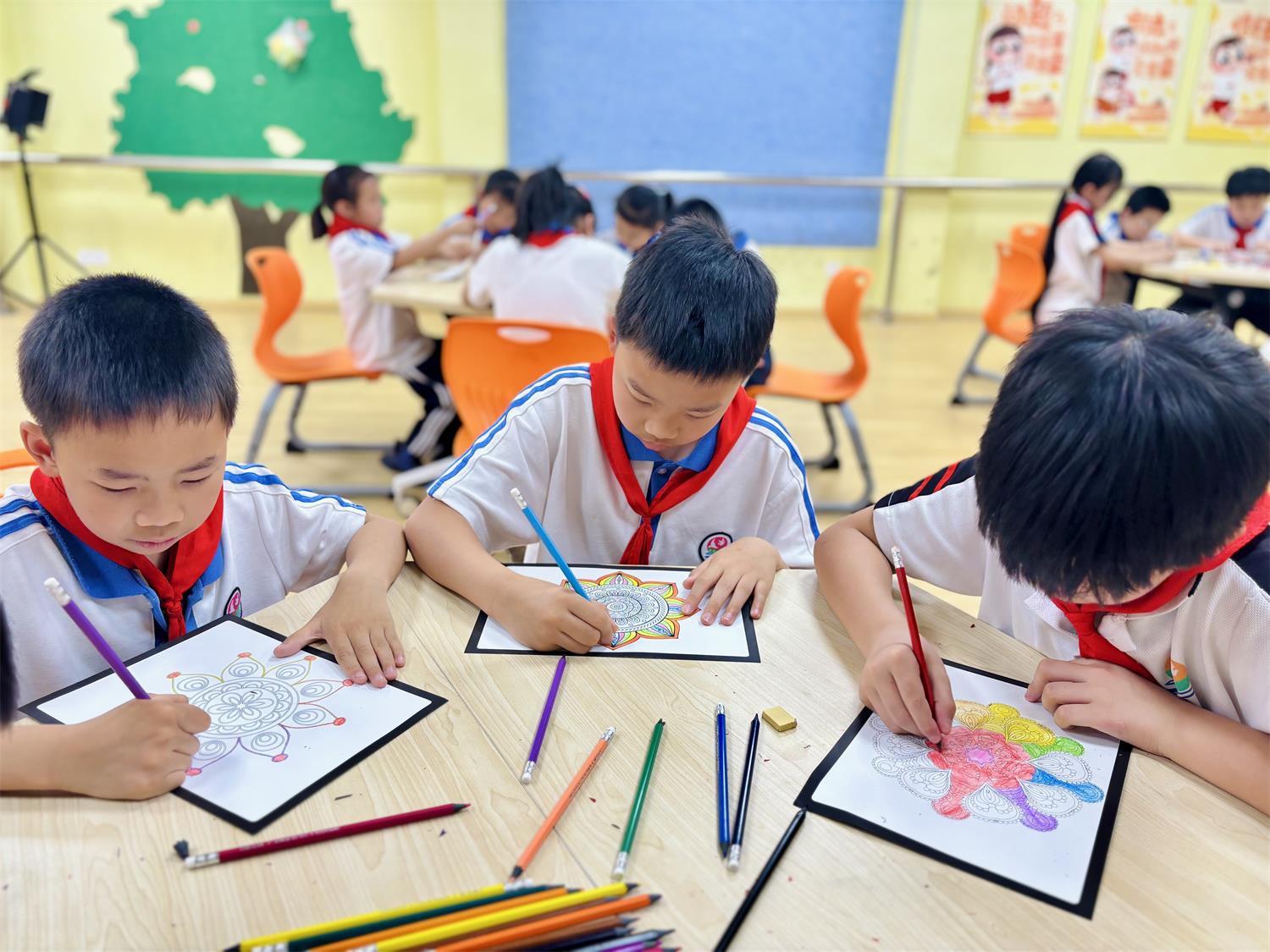 1745545280132785.jpg 81cd6bac5783d97fbe3119c9a4d32f4.jpg