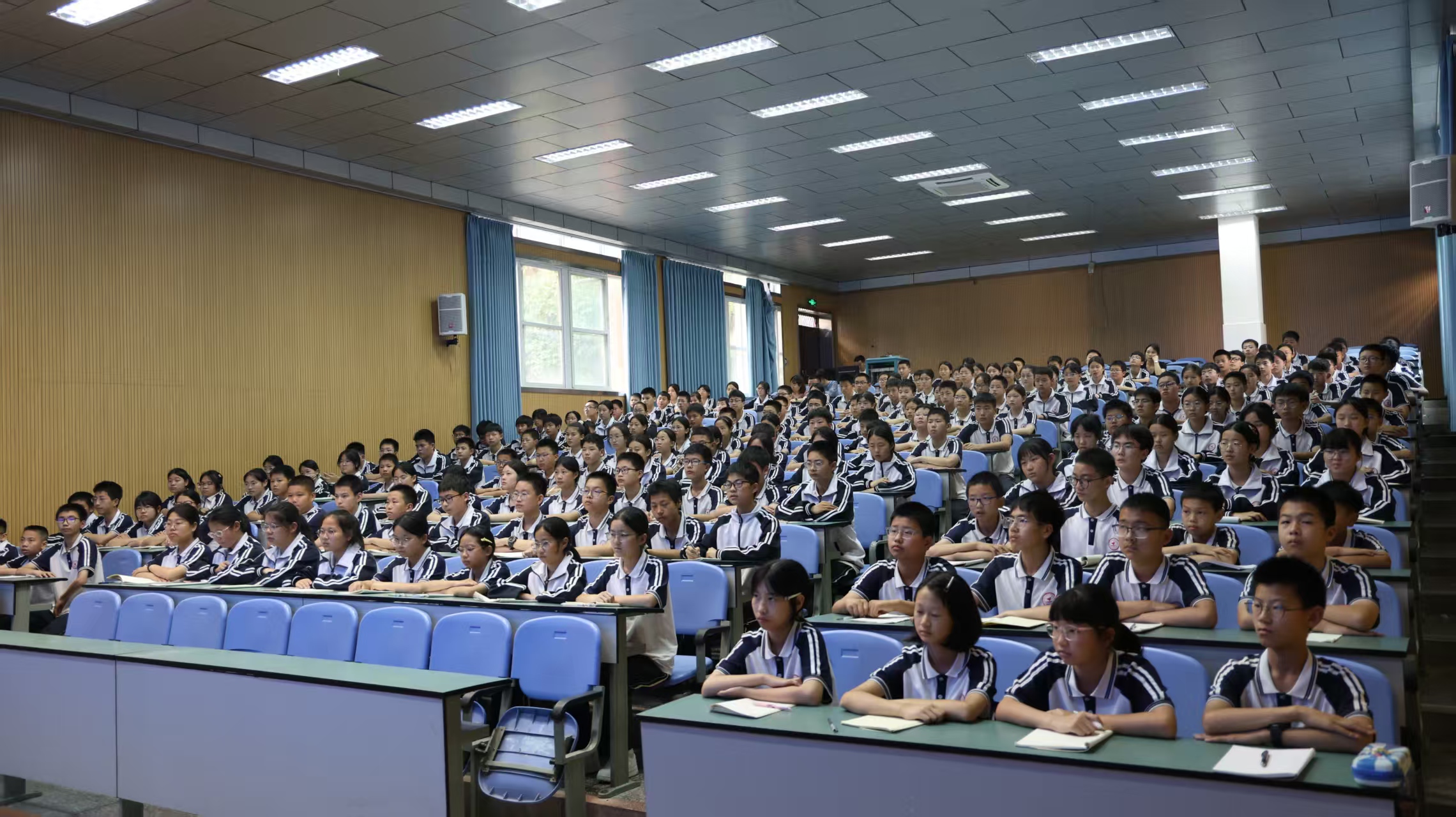 1747896888952744.jpg 實2.jpg