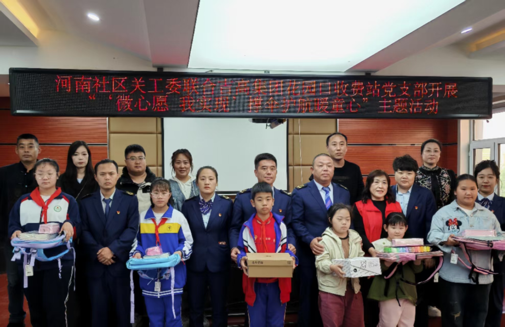 1747953117844595.jpg 9de82c8beac829a5784a13c1ad2b825.jpg