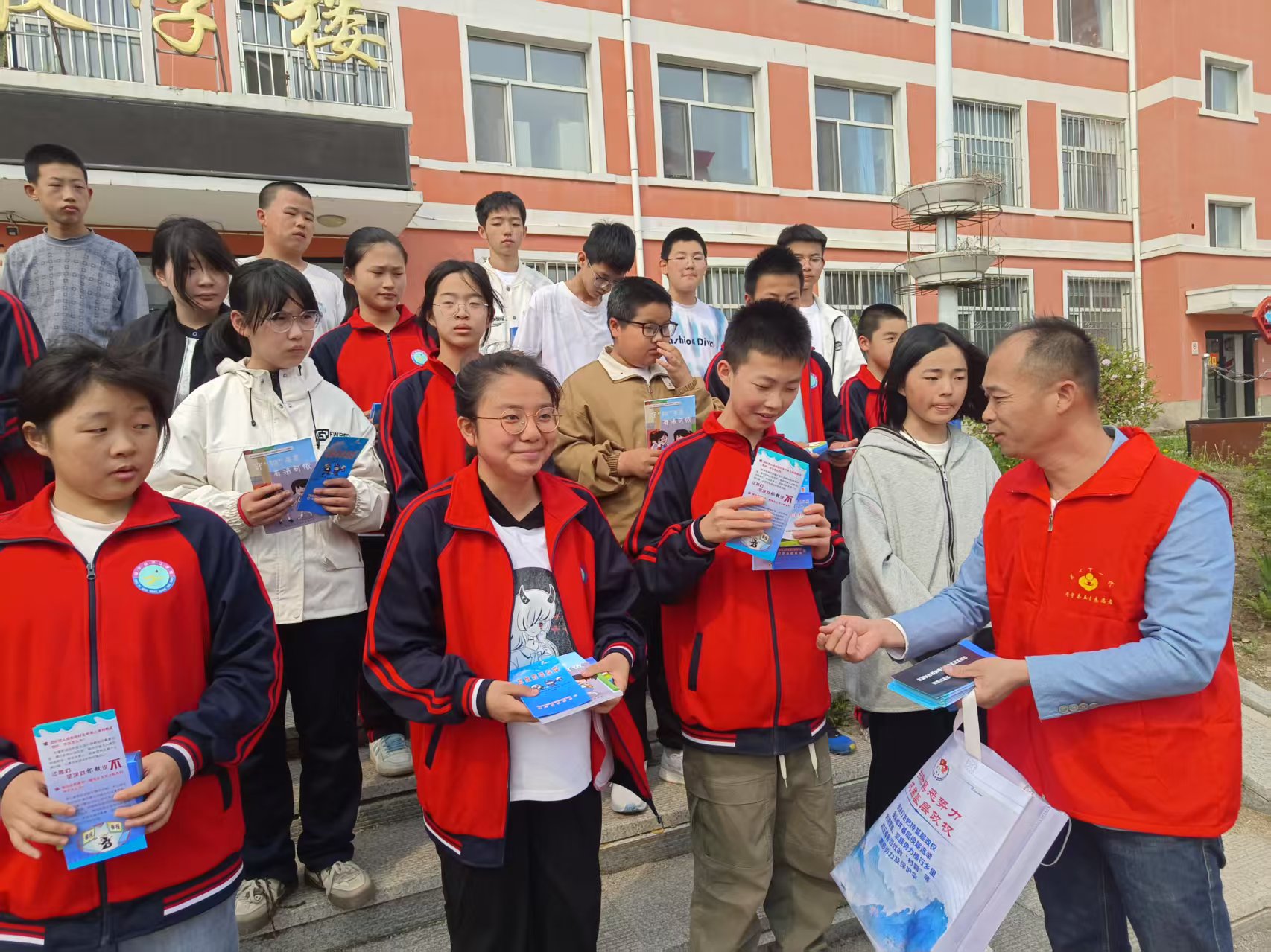 1747954580366646.jpg 2d87968898b88c02297bac7b340a40c.jpg