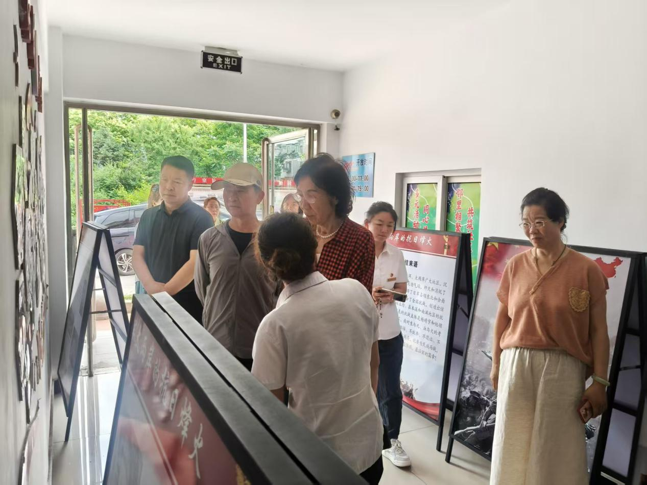 1750139063734156.png 2025.06.17本溪市關(guān)工委領(lǐng)導(dǎo)蒞臨溪湖區(qū)東風(fēng)街道關(guān)工委調(diào)研照片之一.png