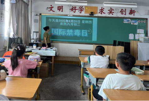 1751245651557666.png 75e6193b5ac022d784bffba5dba82dd.png