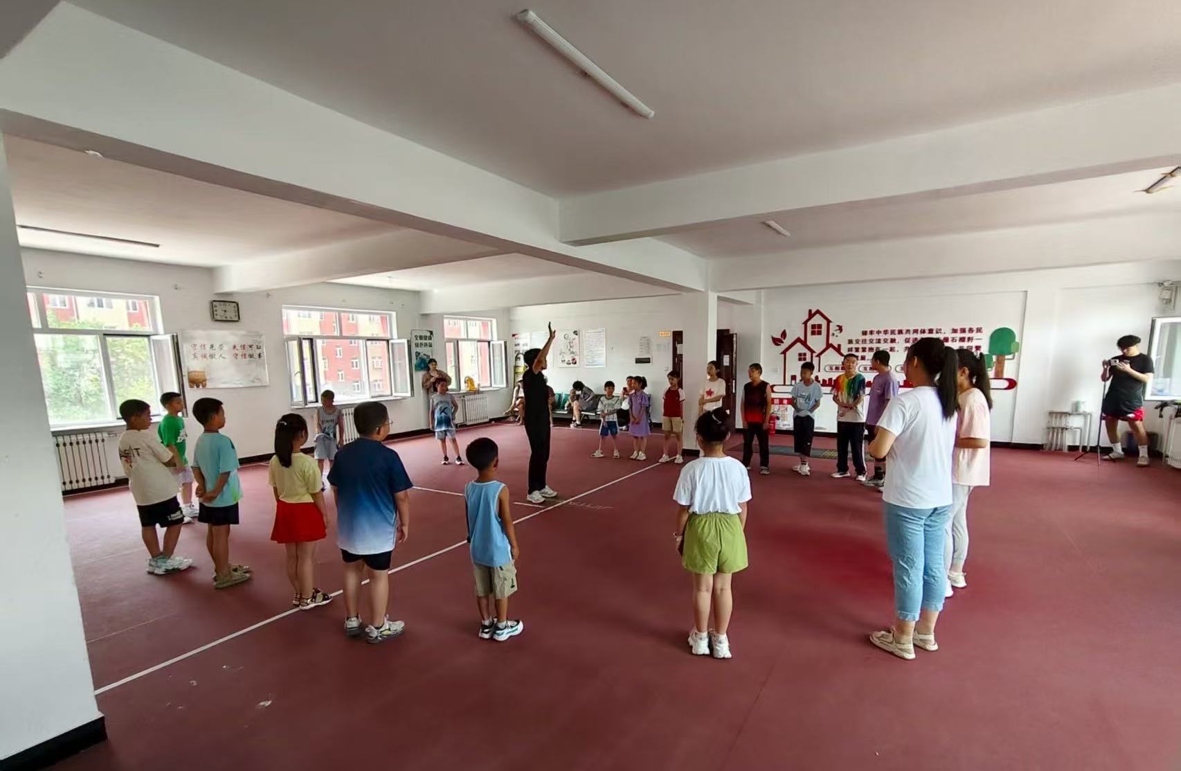 元寶山區(qū)西城街道陽(yáng)光社區(qū)開(kāi)展“小小運(yùn)動(dòng)家 健康大能量”活動(dòng)照片4.jpg