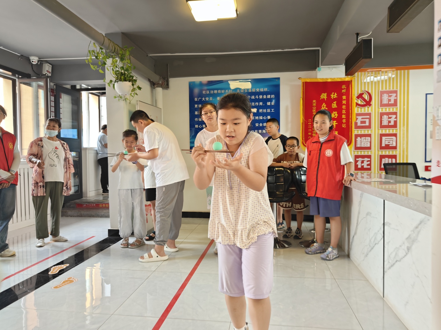 1754532813802123.jpg 元寶山區(qū)平莊城區(qū)街道黃河社區(qū)暑期夏令營活動照片8_副本.jpg