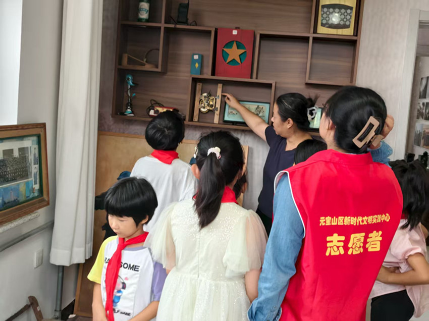 元寶山區(qū)城區(qū)街道太陽神社區(qū)：感悟礦工精神 傳承紅色基因活動照片5_副本.jpg