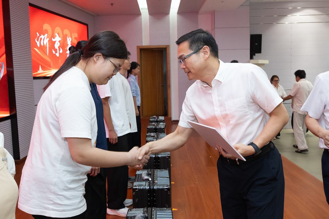 1756258876798028.jpg 2.jpg