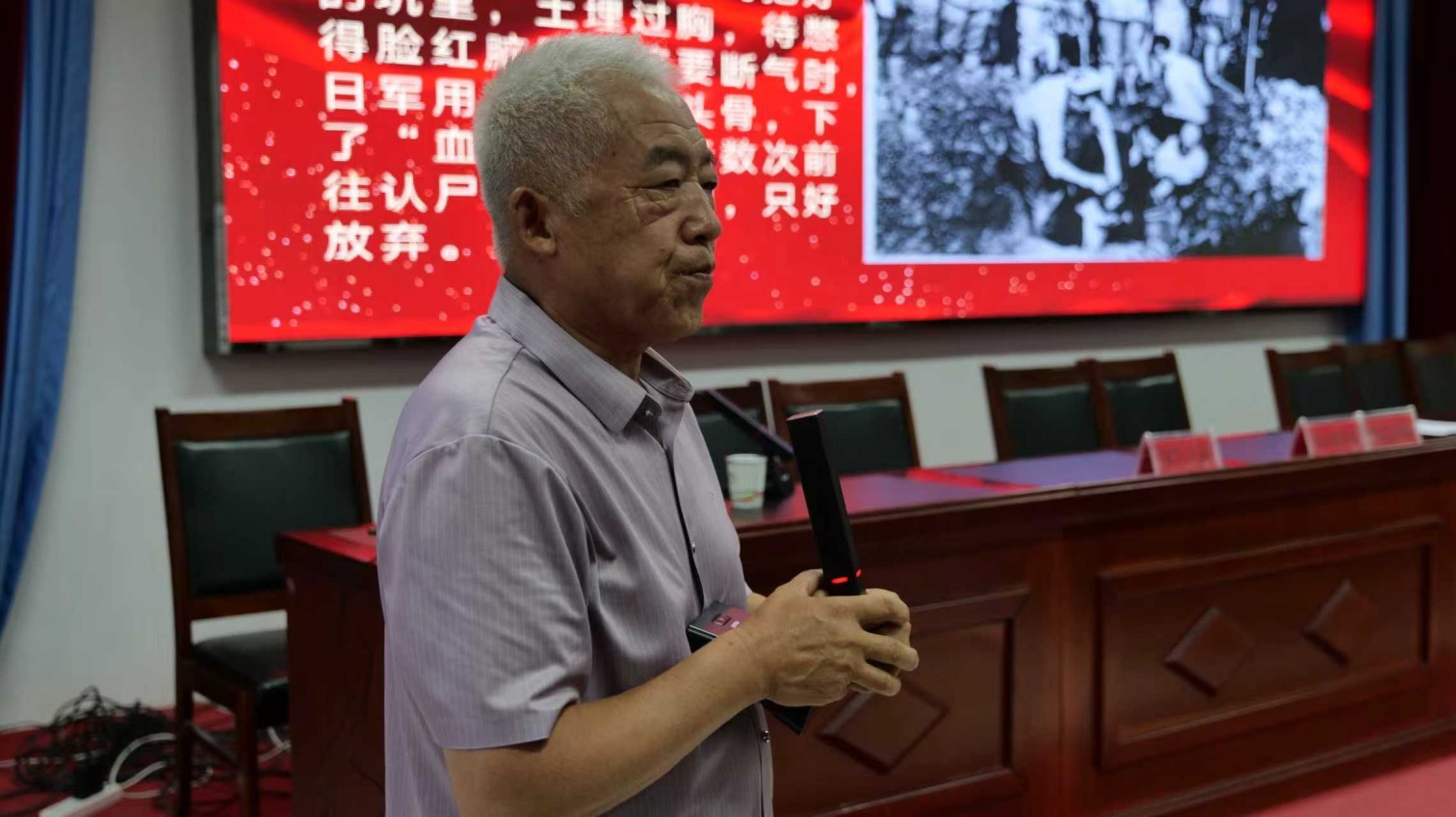 1756346013108299.jpg 元寶山區(qū)草原藍哈達協(xié)會關(guān)工委紀念世界反法西斯戰(zhàn)爭勝利80周年專題講座照片4_副本.jpg