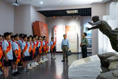 1756451825373214.jpg 0706359b0a7666e38c0731037efb3f5_副本.jpg