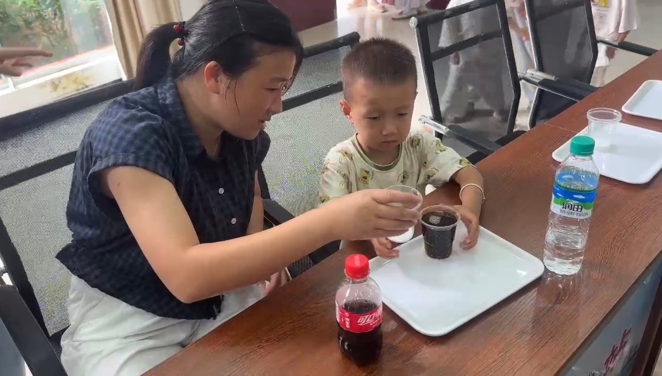 1756889154894350.jpg 科普實(shí)驗(yàn)2.jpg