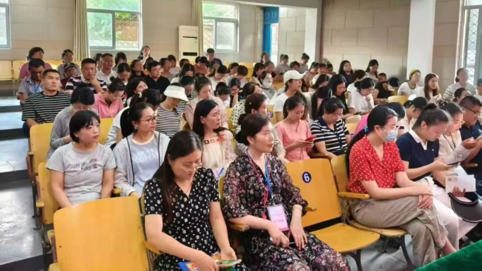 1757990715875209.jpg 02.jpg