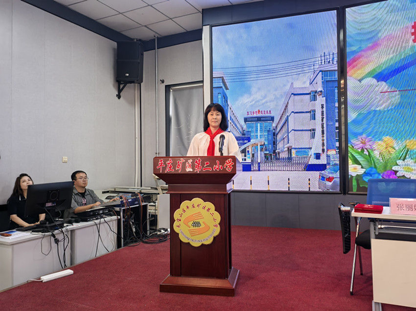 1758091868289652.jpg 平礦二小一年級家長委員會成立暨“五老”進校園活動照片28_副本.jpg