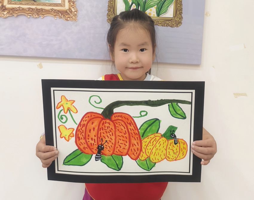 1758675637280836.jpg 西城街道新景四季東社區(qū)關(guān)工委”秋分繪就南瓜意 少年書(shū)盡季秋情“活動(dòng)照片1_副本.jpg