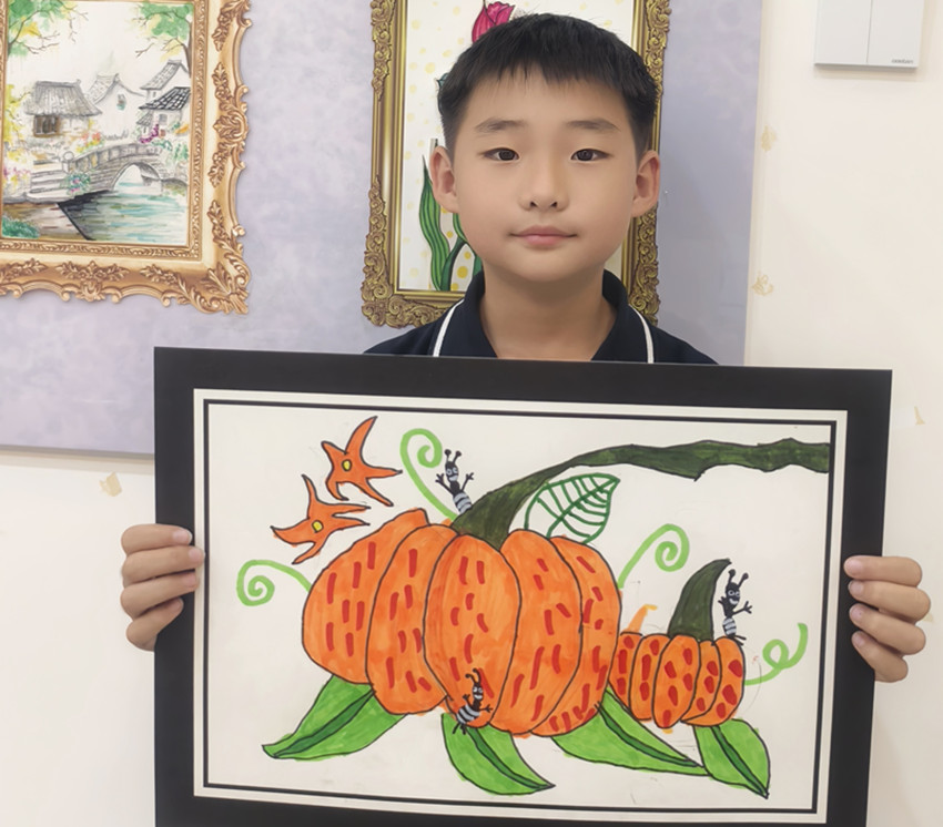 1758675692979751.jpg 西城街道新景四季東社區(qū)關(guān)工委”秋分繪就南瓜意 少年書(shū)盡季秋情“活動(dòng)照片2_副本.jpg