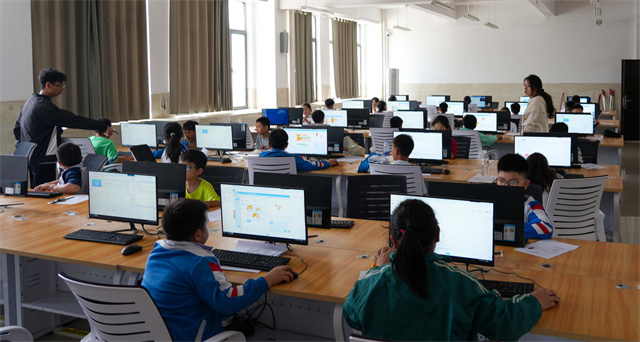 1759111774609208.jpg 2.jpg