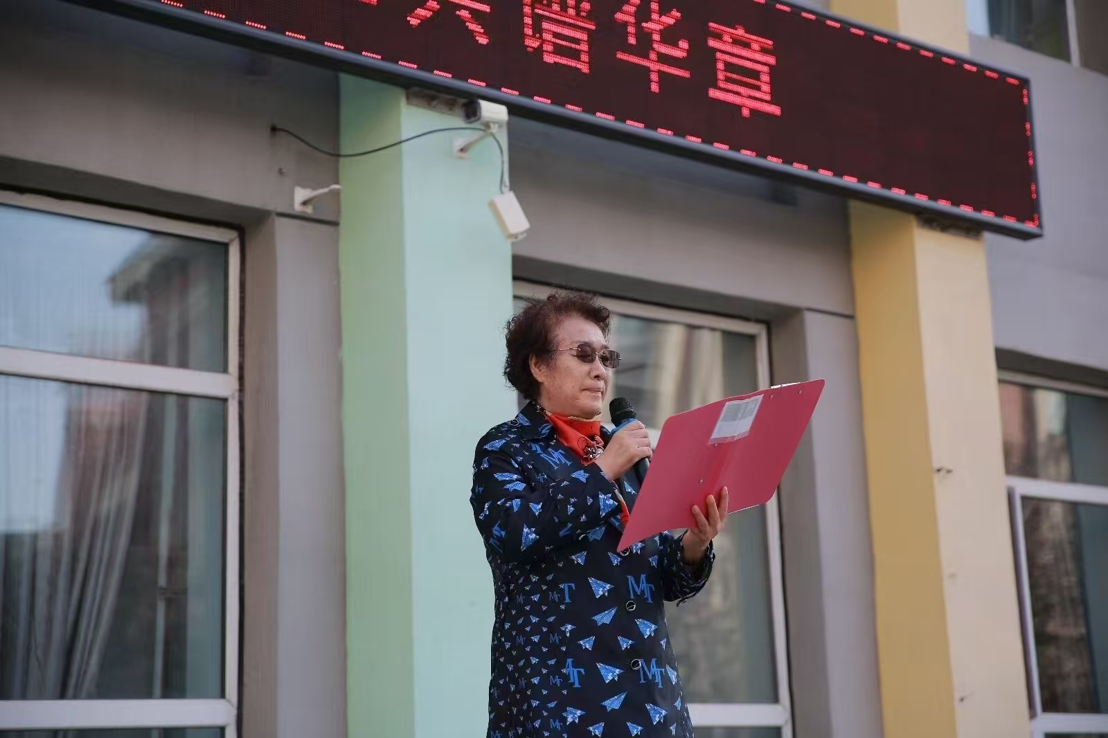 1759479918311345.jpg 7dccdd179f0eb72e4c5ffb5e0229e890.jpg