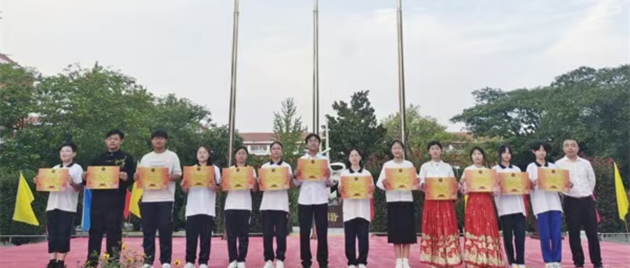 1759969853981757.jpg 03.jpg