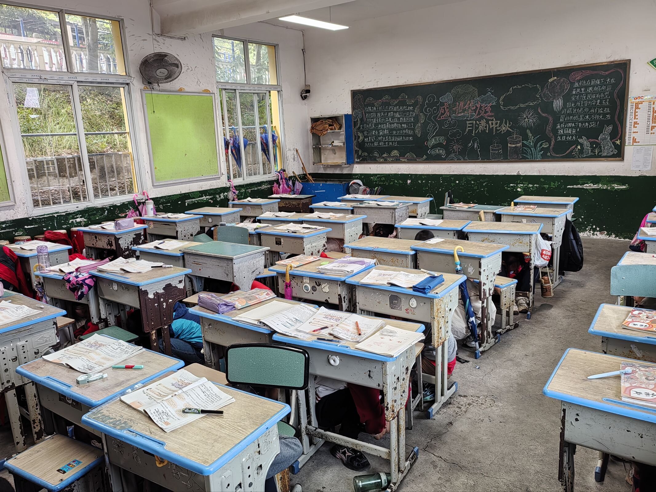 教室1(1).jpg
