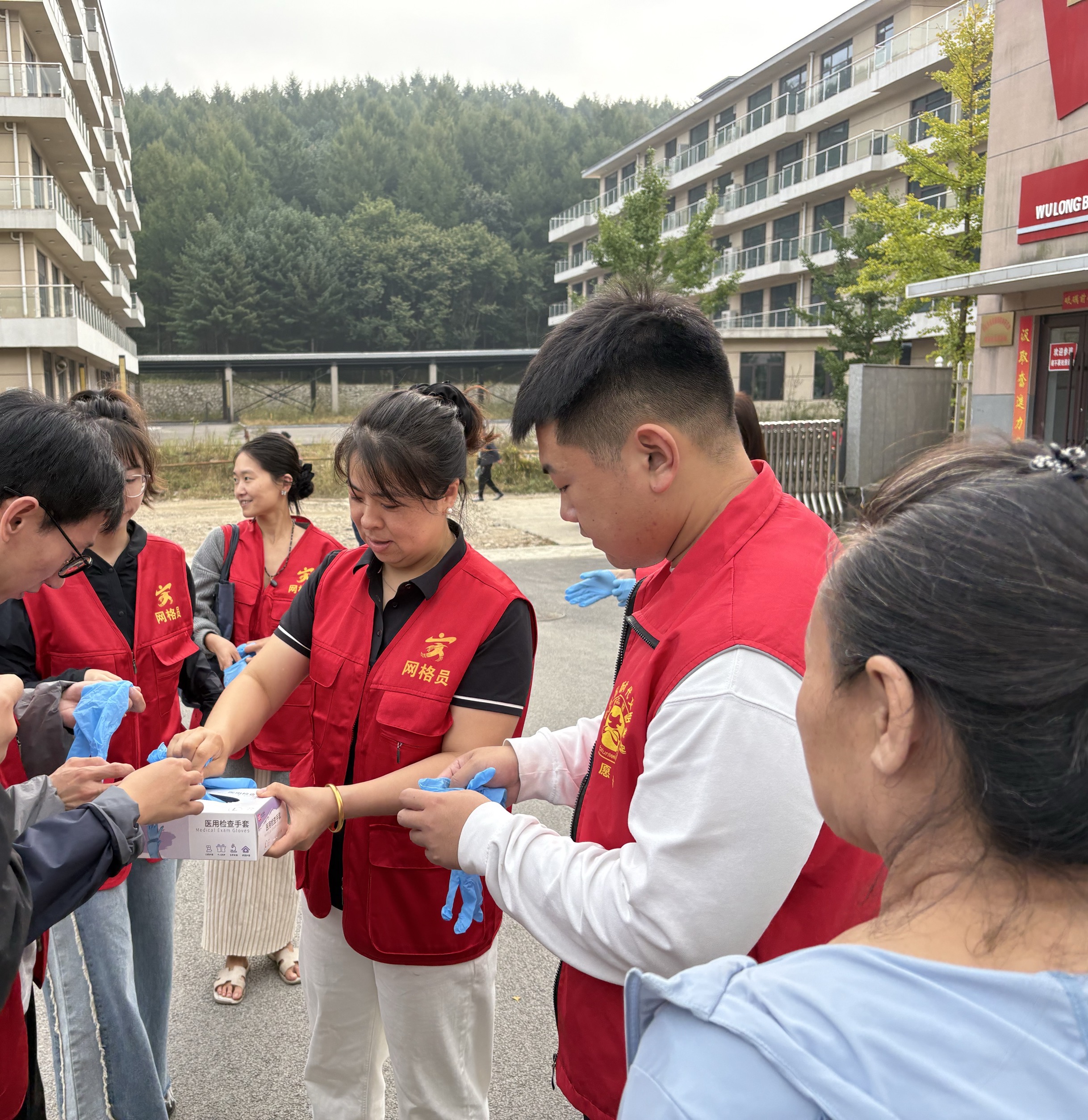 1760663360880391.jpg cc81bf8bcfba6d4e878f3349b85b1ccb.jpg