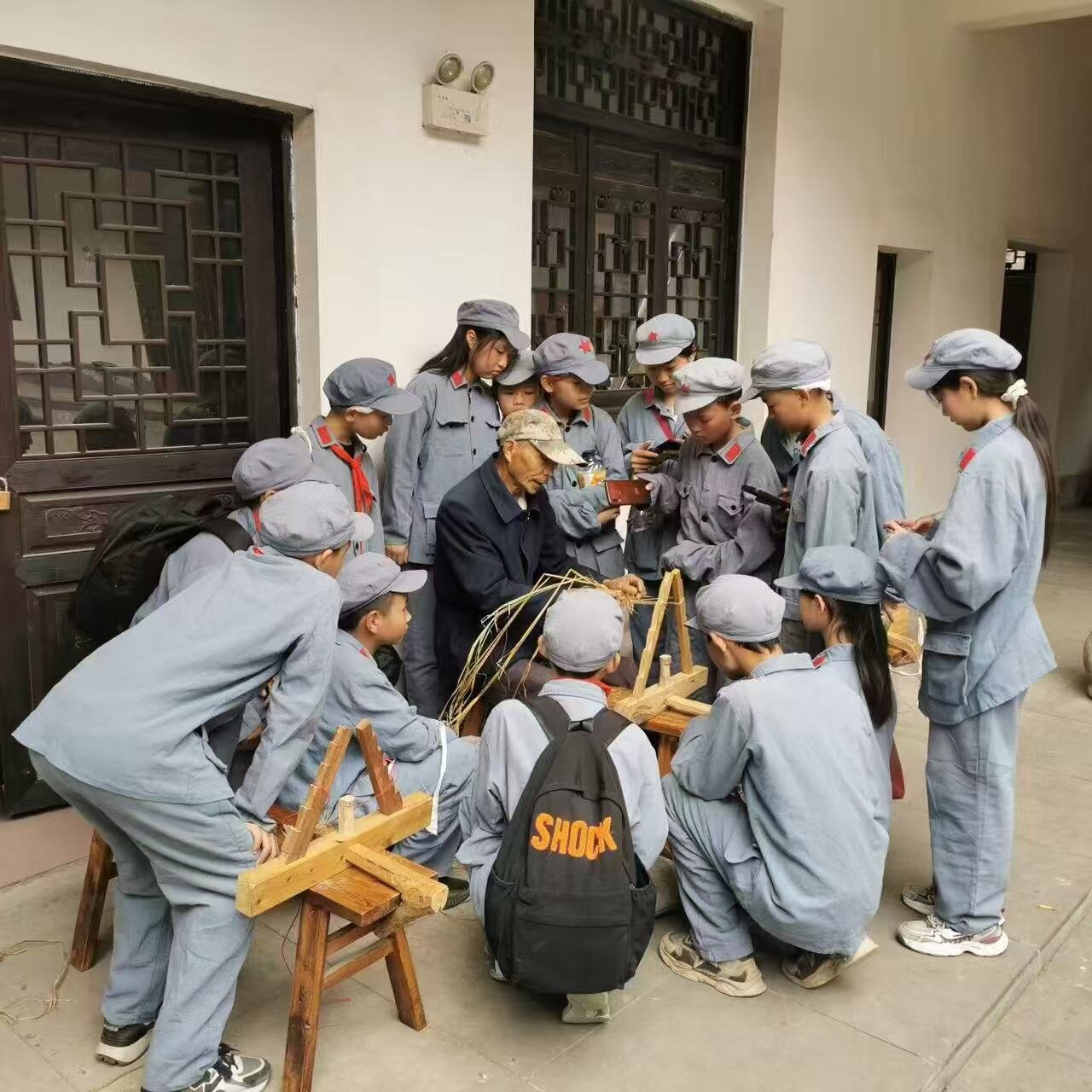 1760771110817760.jpg 紅10.jpg