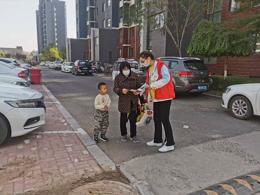 1762067409230050.jpg 西城街道寶山仕家“情滿九月九 同樂重陽(yáng)節(jié)”活動(dòng)照片1_副本.jpg