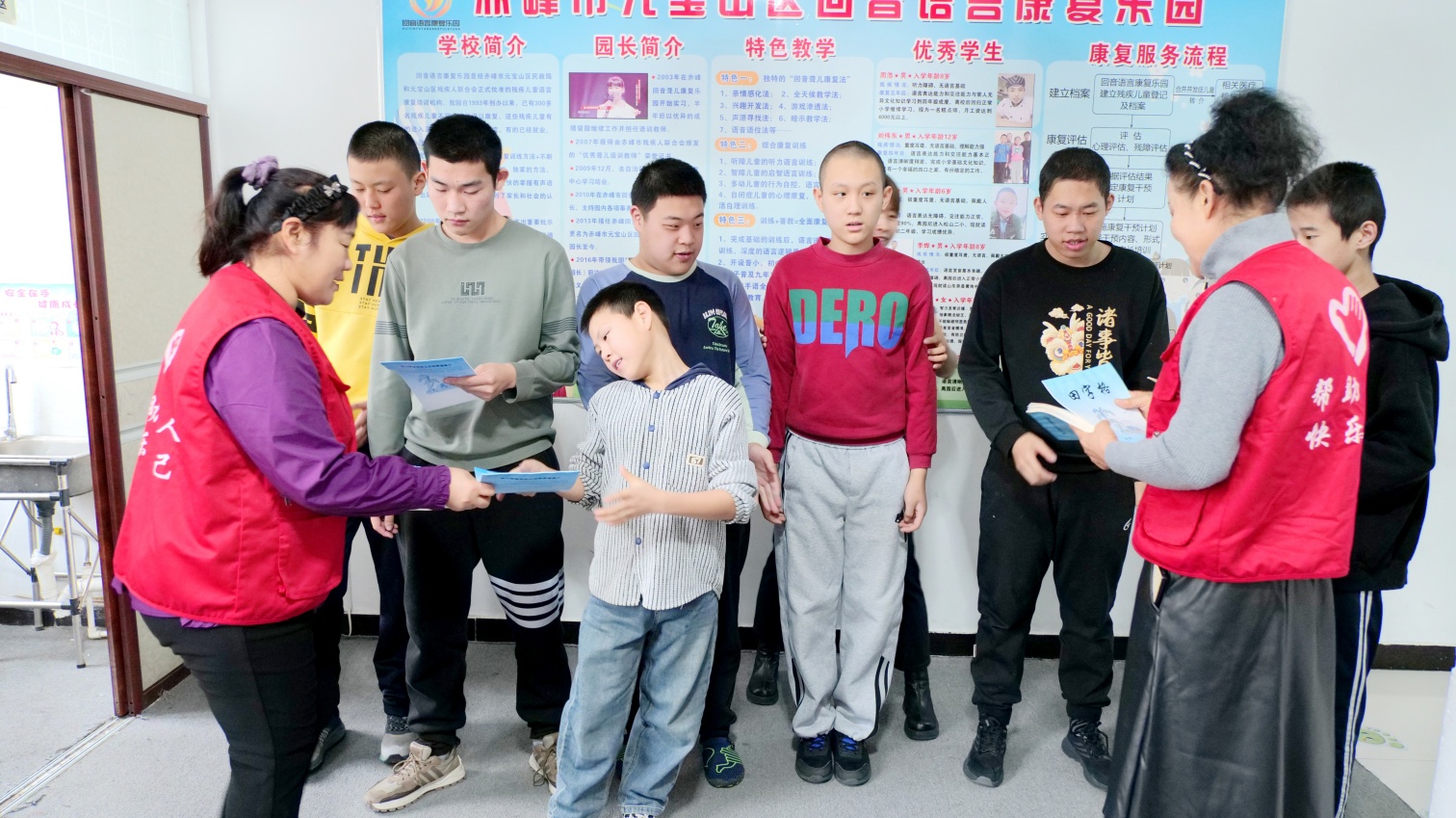 草原藍(lán)哈達(dá)協(xié)會(huì)”雙份堅(jiān)， 雙倍暖陽“活動(dòng)照片7_副本.jpg