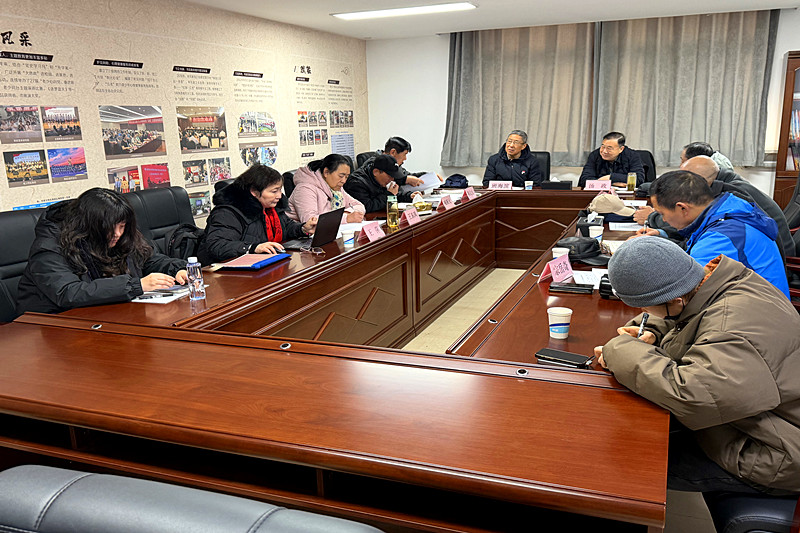 玄武區(qū)關(guān)工委召開(kāi)“大思政”宣講團(tuán)座談會(huì)，凝心聚力繪就2026年思政育人新藍(lán)圖(3).jpg