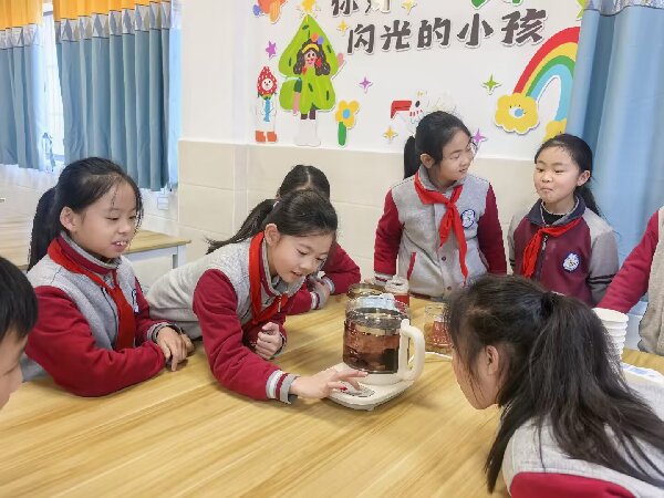 1769066326823758.jpg 【盛澤鎮(zhèn)】西白漾社區(qū)關工委:讓傳統(tǒng)節(jié)氣“活”在生活里.jpg