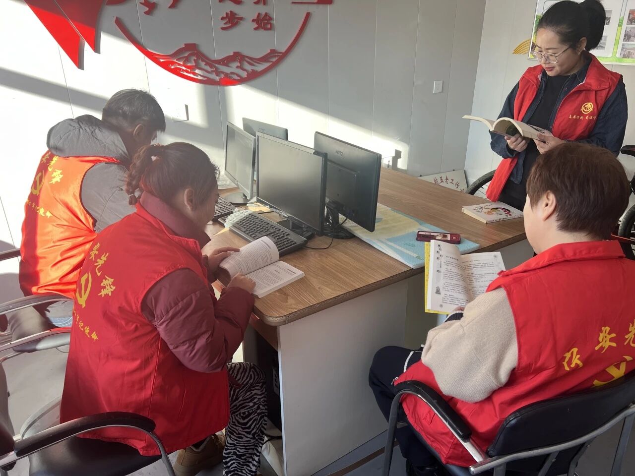 龍江省牡丹江市寧安市東京城鎮(zhèn)關(guān)工委組織開展“書香潤心靈 閱讀伴成長”讀書分享會活動.jpg