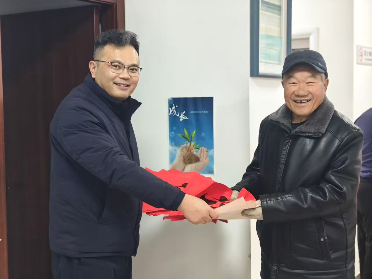 1770779466926237.jpg e6ceef08b6d6e77a399c911bcdb36d6.jpg